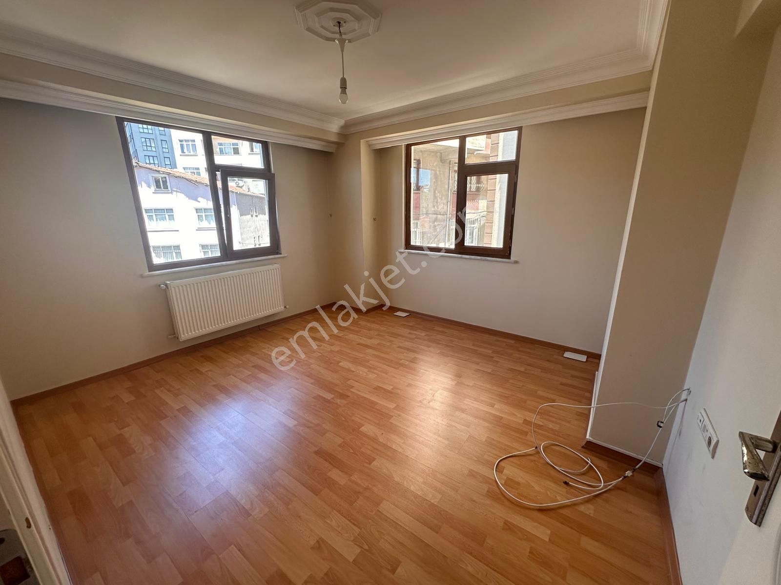 Çeliktepe'de Metroya 8 Dk,2+1,kiralık Daire Artumdan