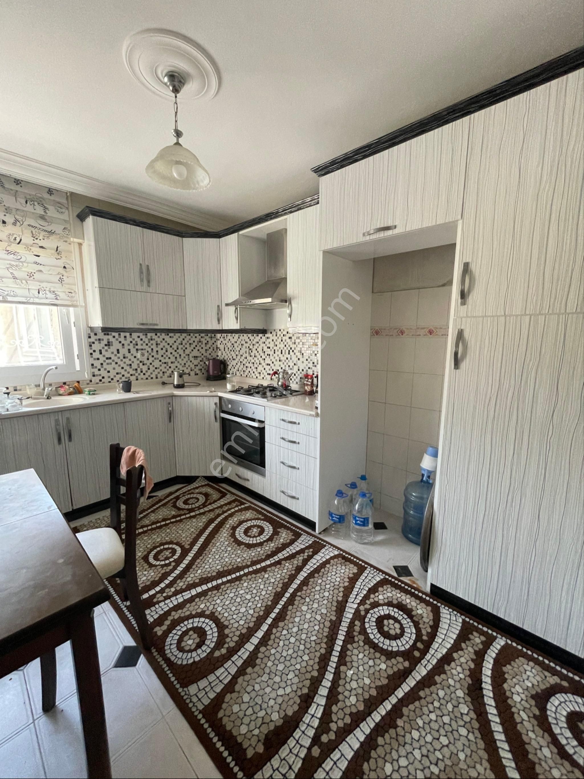 Sökenin Merkezinde Tadilatlı, Masrafsız, Doğalgazlı 2+1