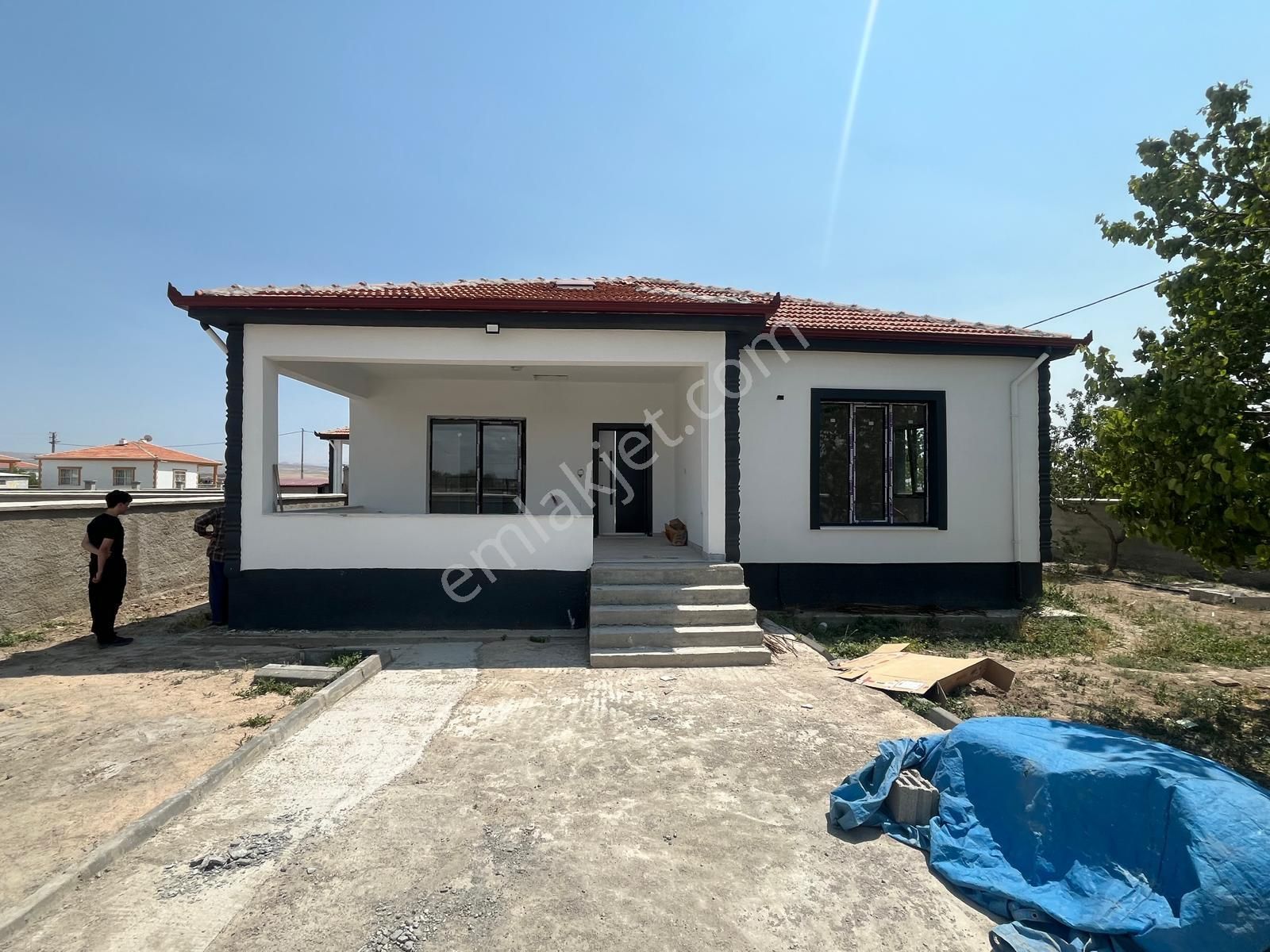 Kar Emlaktan Niğde Kemerhisardan 475 M2 İçerisinde 2+1 Müstakil Ev