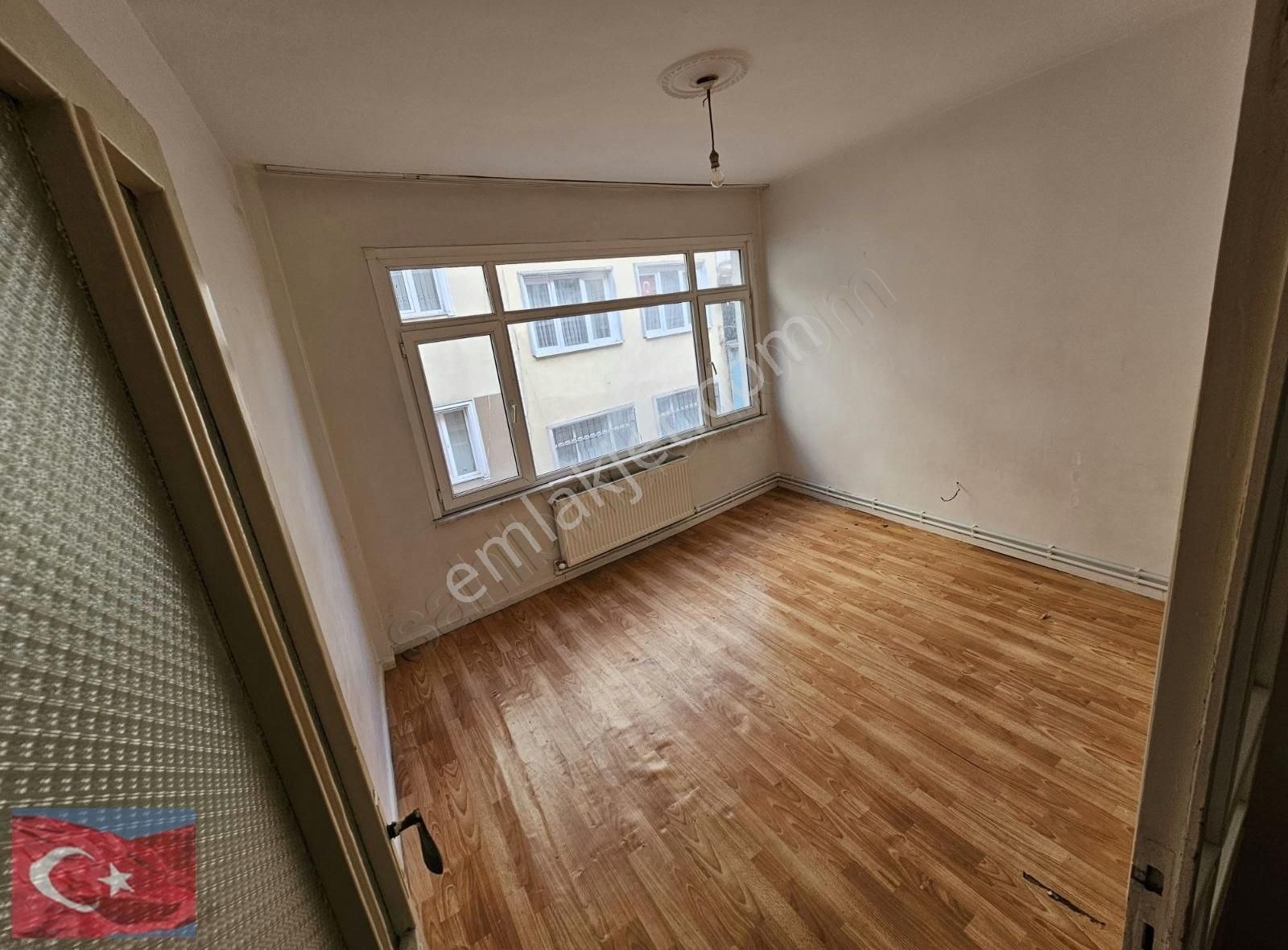 Kocamustafapaşa Merkezi Konum 2.ara Kat 1+1 60mk 3.000.000tl - Görsel 35