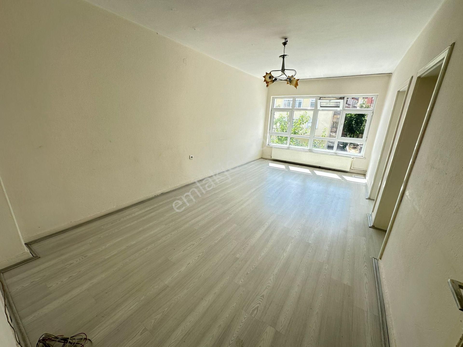 Szg'den Danışment'te Ara Kat 3+1 100m2 Daire