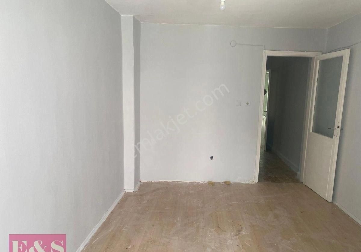 Es Gayrimenkul Yedikulede Kiralık Daire