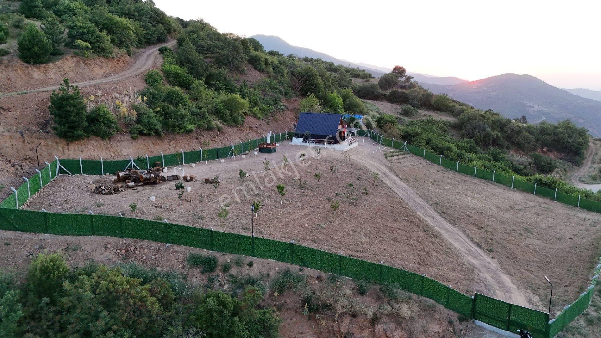 Alaşehir Kozluca Mahallesinde Satılık Tiny House+ 3.451 M² Arsa