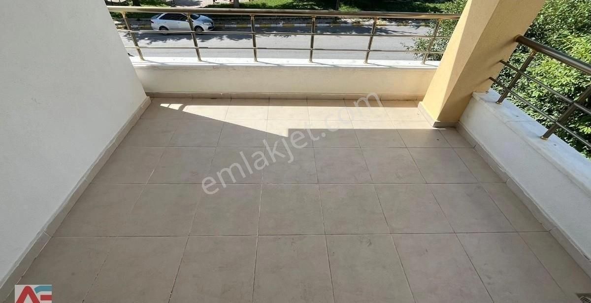 Anadolu Emlaktan Süper Lokasyonda 3+1 Ara Kat Satılık Daire