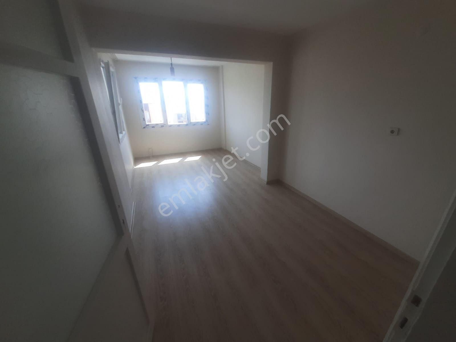 Bornova Atatürk Mah. 3+1 Manzaralı Kiralık Daire - Görsel 5
