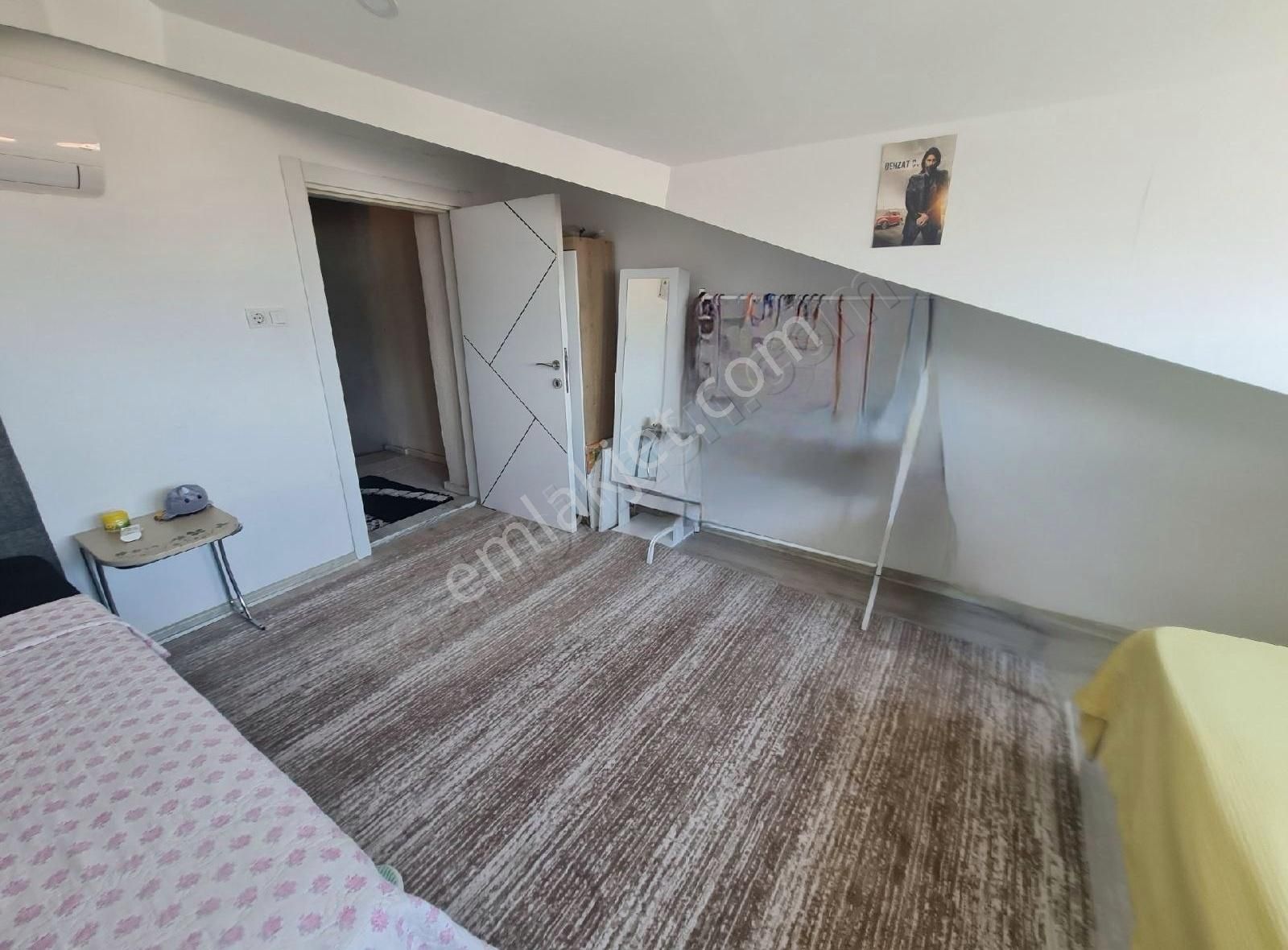 Tuzla Mah. 5+1 Satilik Daire ( Çok Geniş - Büyük Daire ) - Görsel 22