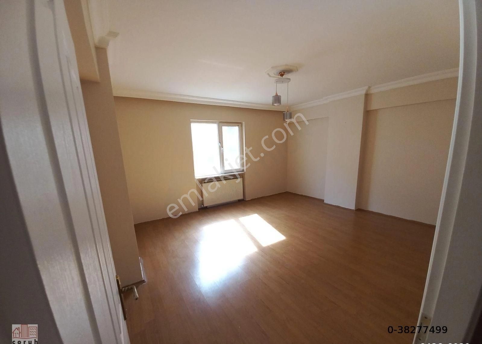 Soğanlı Mah 2006 Yapımı 2+1 80m2 3.kat Asansörlü Satılık Daire