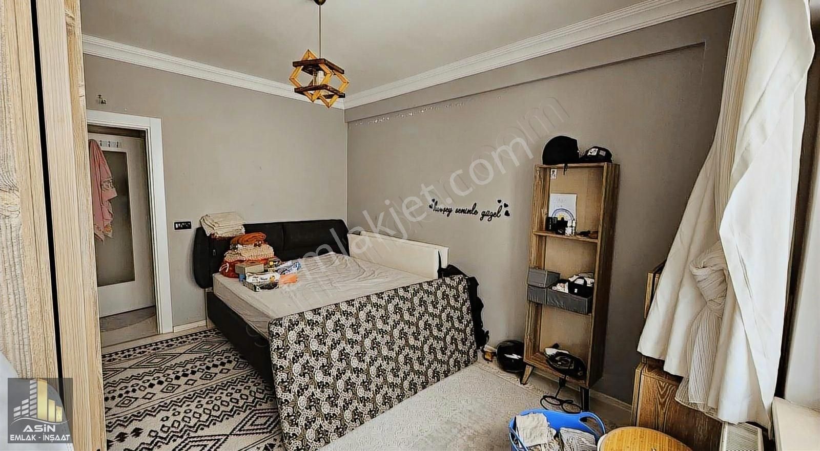 Asin Gayrimenkul'den Y.beşevlerin Kalbinde 2+1 Daire