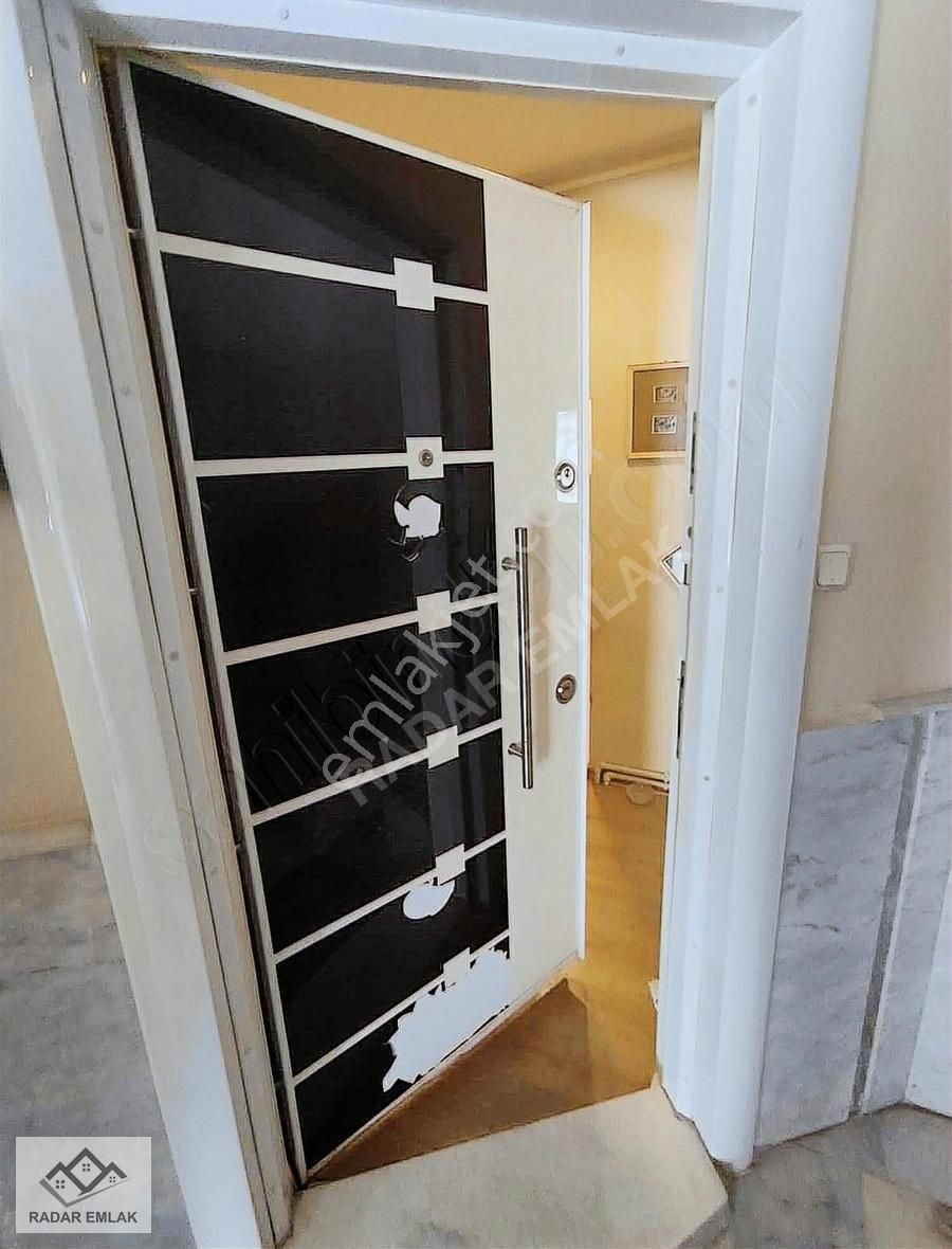 Konak Çankaya Mahallesinde 2+1 Giriş Katı Satılık Daire