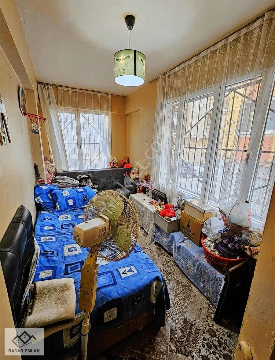 Karabağlar Vatan Mahallesinde 2+1 Satılık Daire - Görsel 3