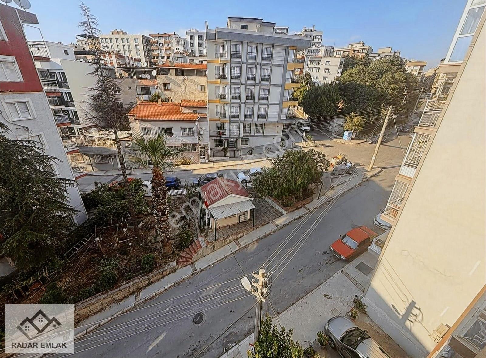 Karabağlar Tahsinyazıcı Mahallesinde 2+1 Satılık Daire - Görsel 8