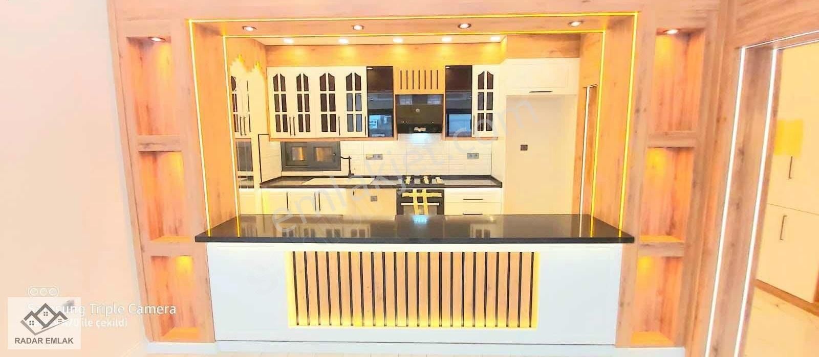 Konak Güzelyalı Mahallesinde 3+1 Yüksek Giriş Bakımlı Daire - Görsel 28