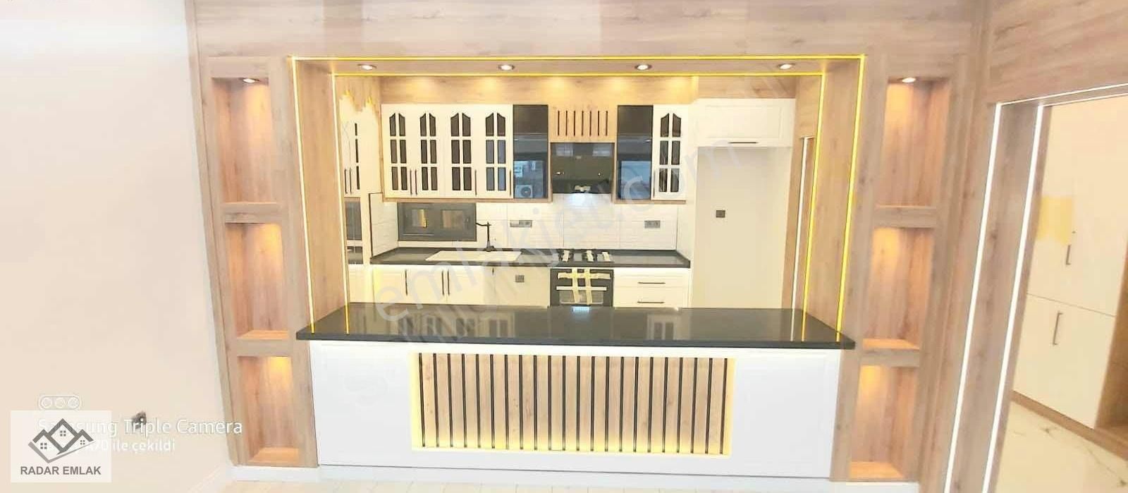 Konak Güzelyalı Mahallesinde 3+1 Yüksek Giriş Bakımlı Daire - Görsel 25