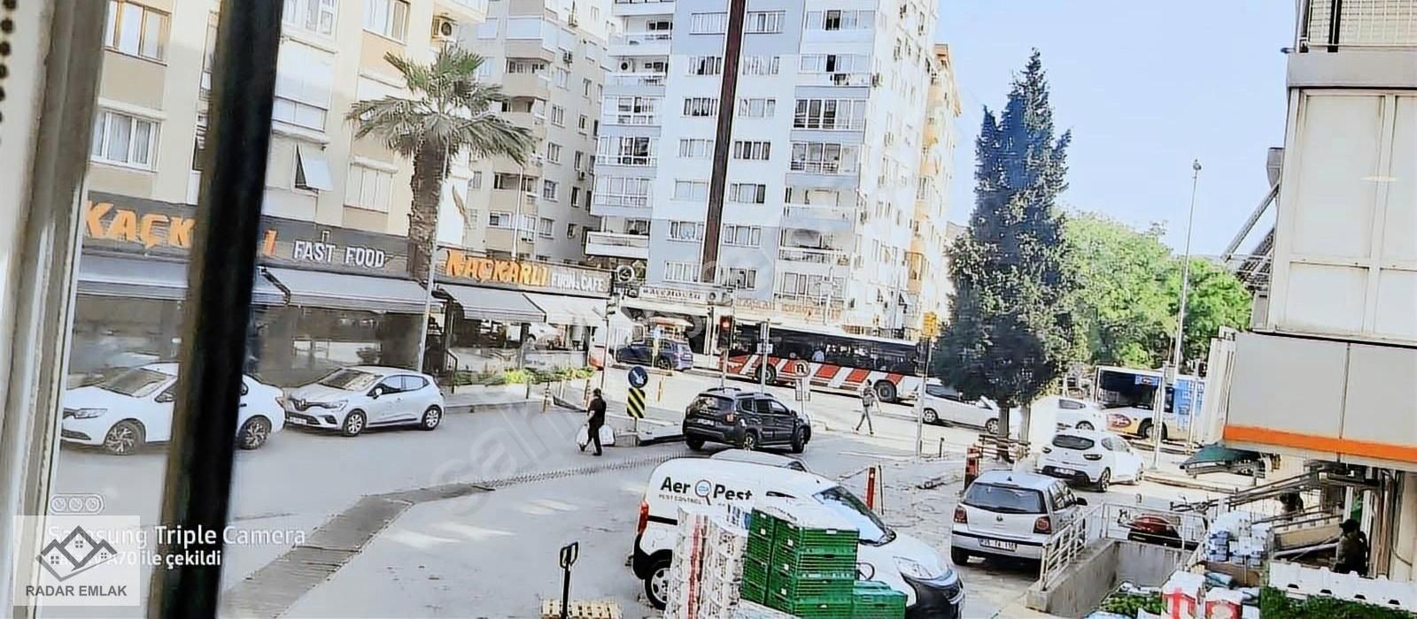 Konak Güzelyalı Mahallesinde 3+1 Yüksek Giriş Bakımlı Daire - Görsel 12