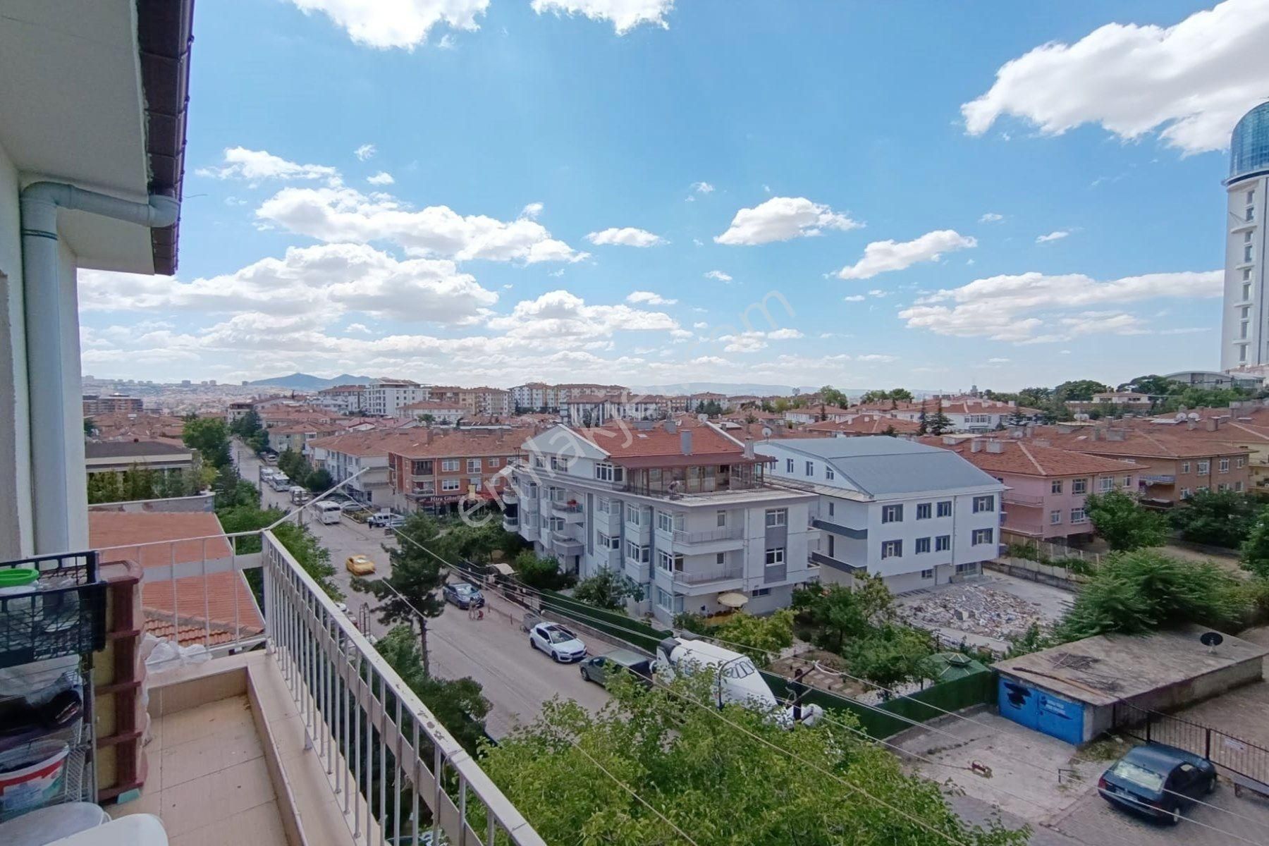 Tepebaşı Mah. Fatih Caddesi Üzeri 3+1 Ön Cephe Satılık Daire