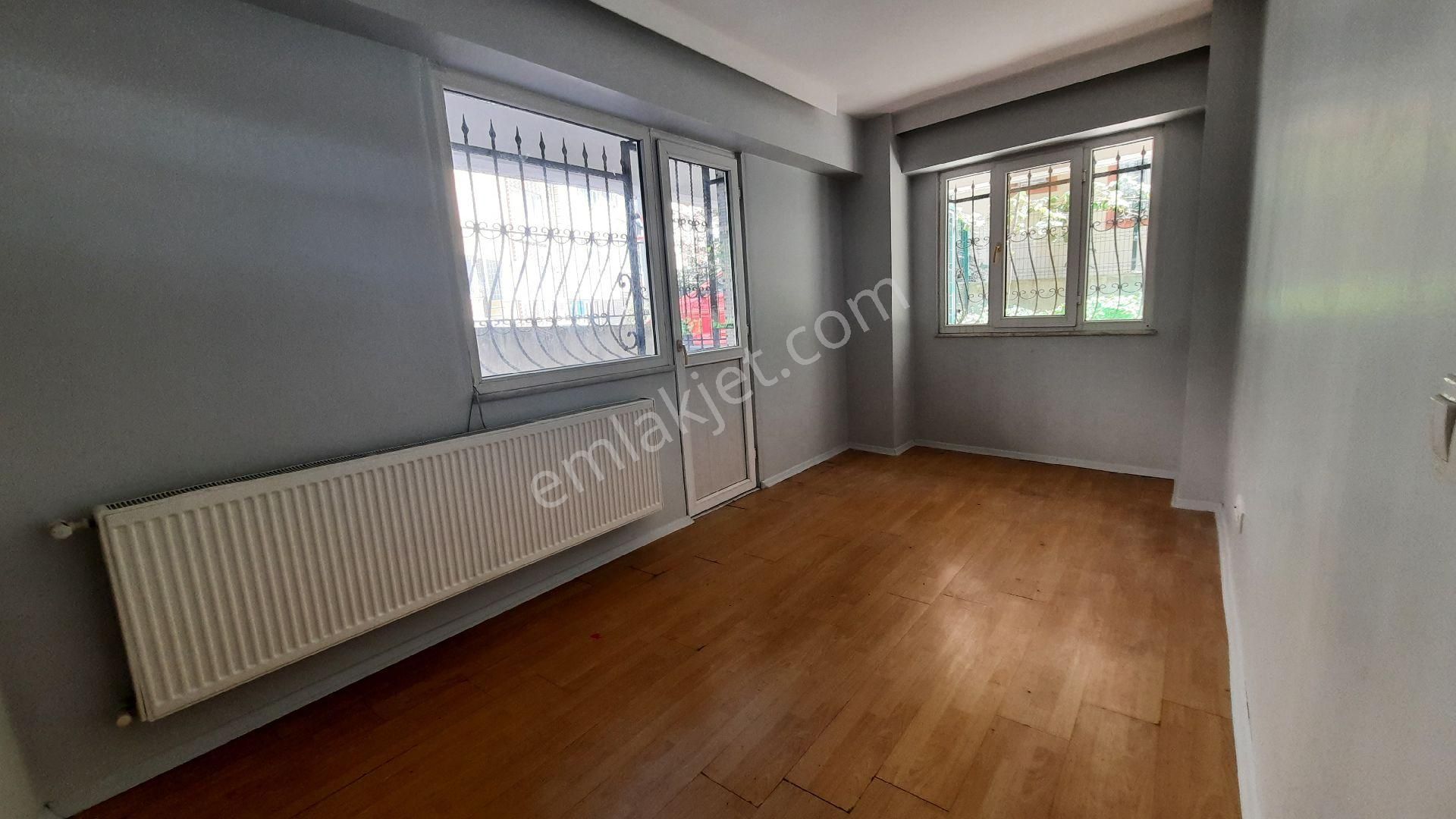 Düz Giriş Gibi-balkonlu-2+1 80m2.bahçe Katı