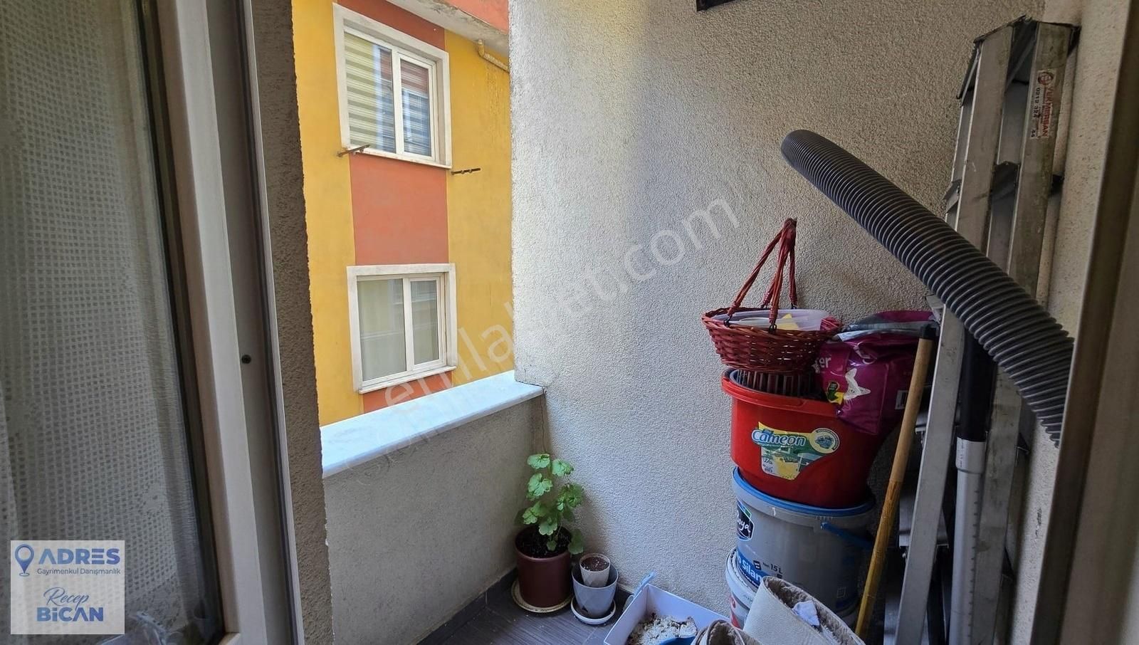 Kağıthane Çağlayan Mh Metroya 10 Dk Satılık 2+1 Daire