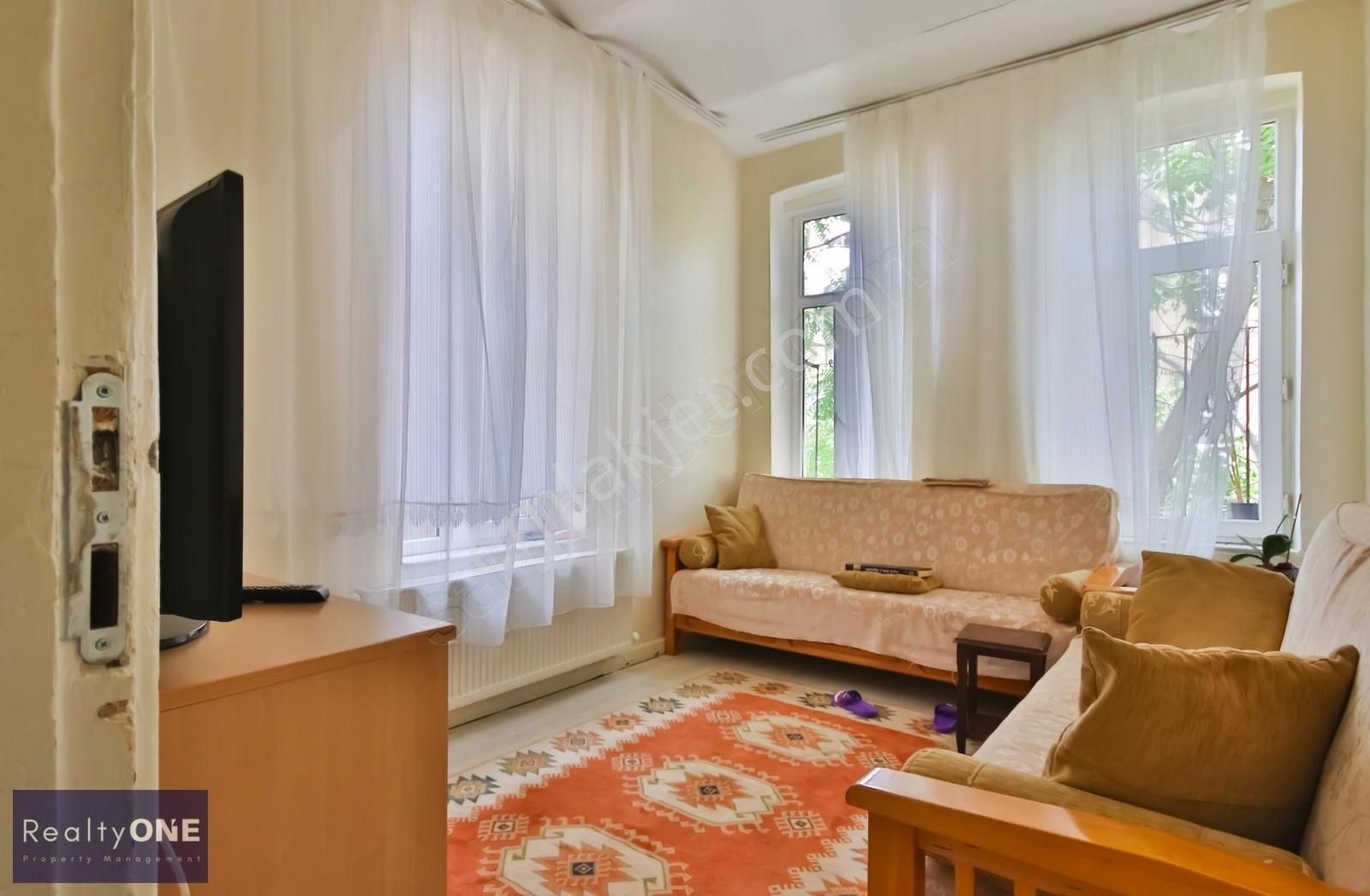 R-one Beyoğlu Galata Tarihi Bina Merkezi Konum Satılık Daire-eng