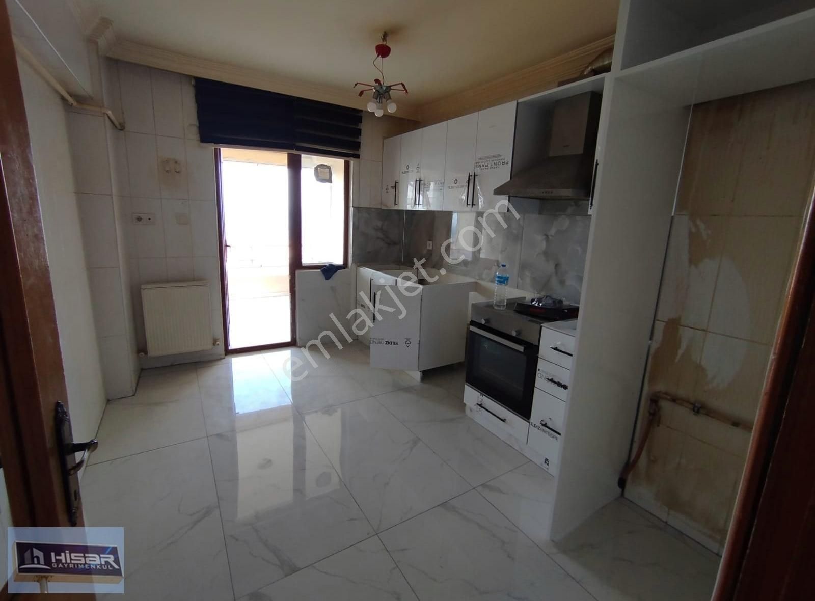 Hisar'dan Dikmen Cad Paraleli Manzaralı Asansörlü Otoparklı 3+1