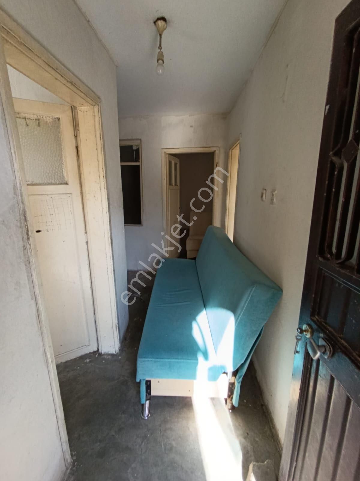 Demirhan Emlak'tan Mustafa Kemal Paşa Bulvarına İkinci Parsel Satılık Müstakil Ev - Görsel 6