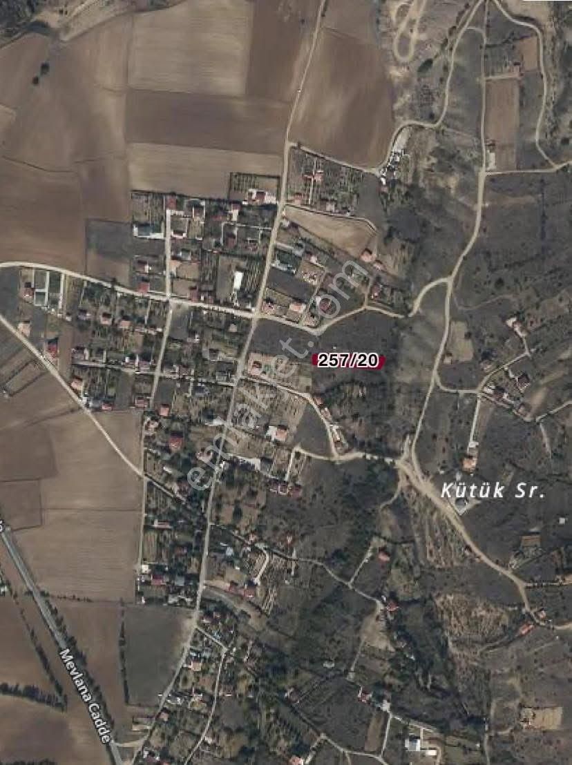 🇹🇷kule Emlak’tan Üç Tepeler Mevkiinde Satılık Bağ Yeri