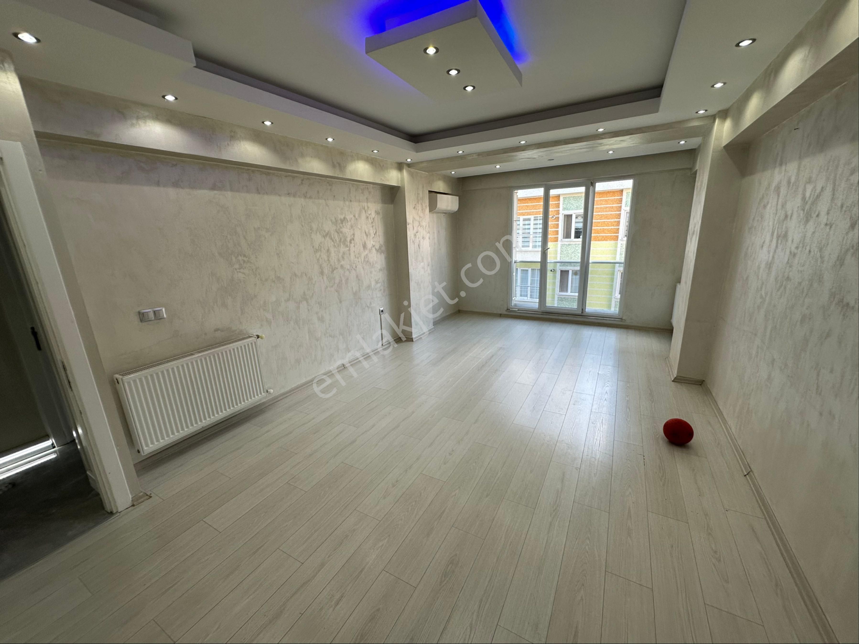 Ümraniye De Finans Merkezine Yakın 3+1 Kiralık Daire