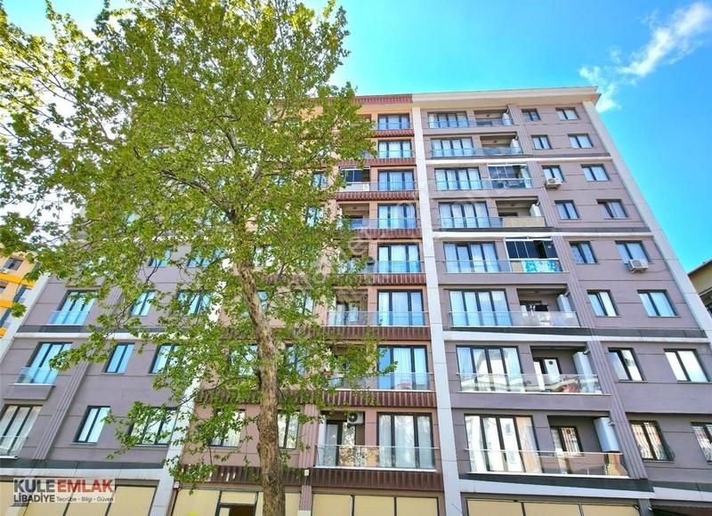 Otoparklı Butik Site - Ferah Köşe Cephede 2+1 85m2 Ara Kat