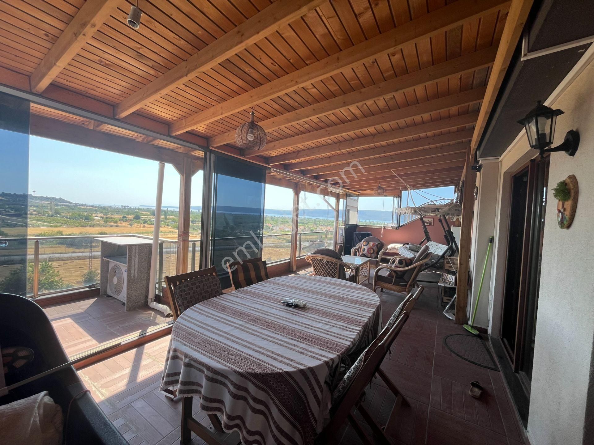 Çanakkale Kepez'de Deniz Manzaralı 4+1 Satılık Dubleks Daire