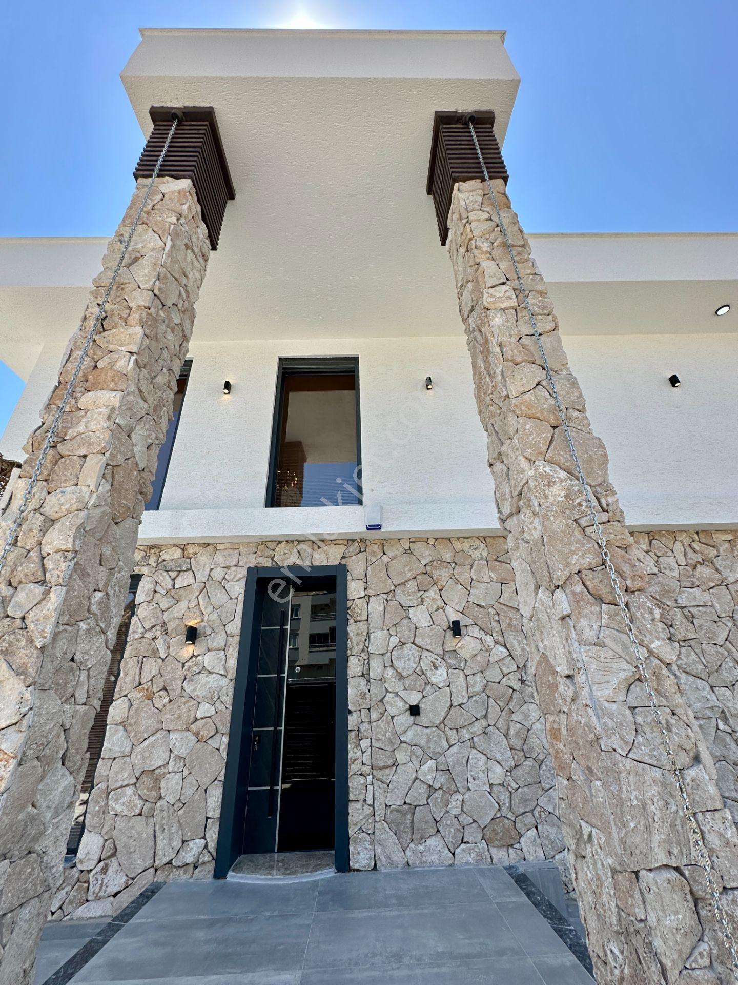 Villacı Onur'dan Didimde Ultra Lüx Satılık 4+1 Full Eşyalı Villa , Çift Havuzlu - Görsel 9