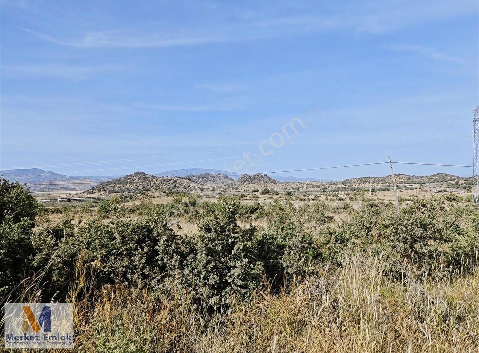 Merkez'den Dikili'ye 10 Km Ana Yola Cepheli Satılık Tarla - Görsel 5