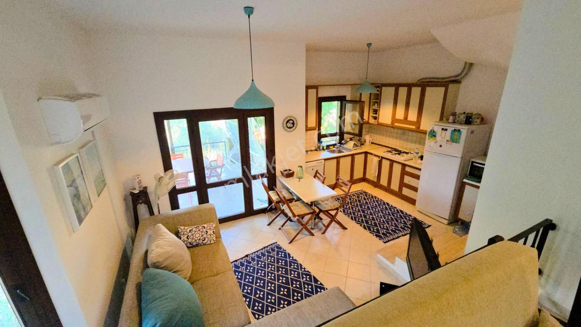 Kıyıkışlacık İasos Tatil Sitesi'inde Deniz Manzaralı Eşyalı Satılık Villa - Görsel 9