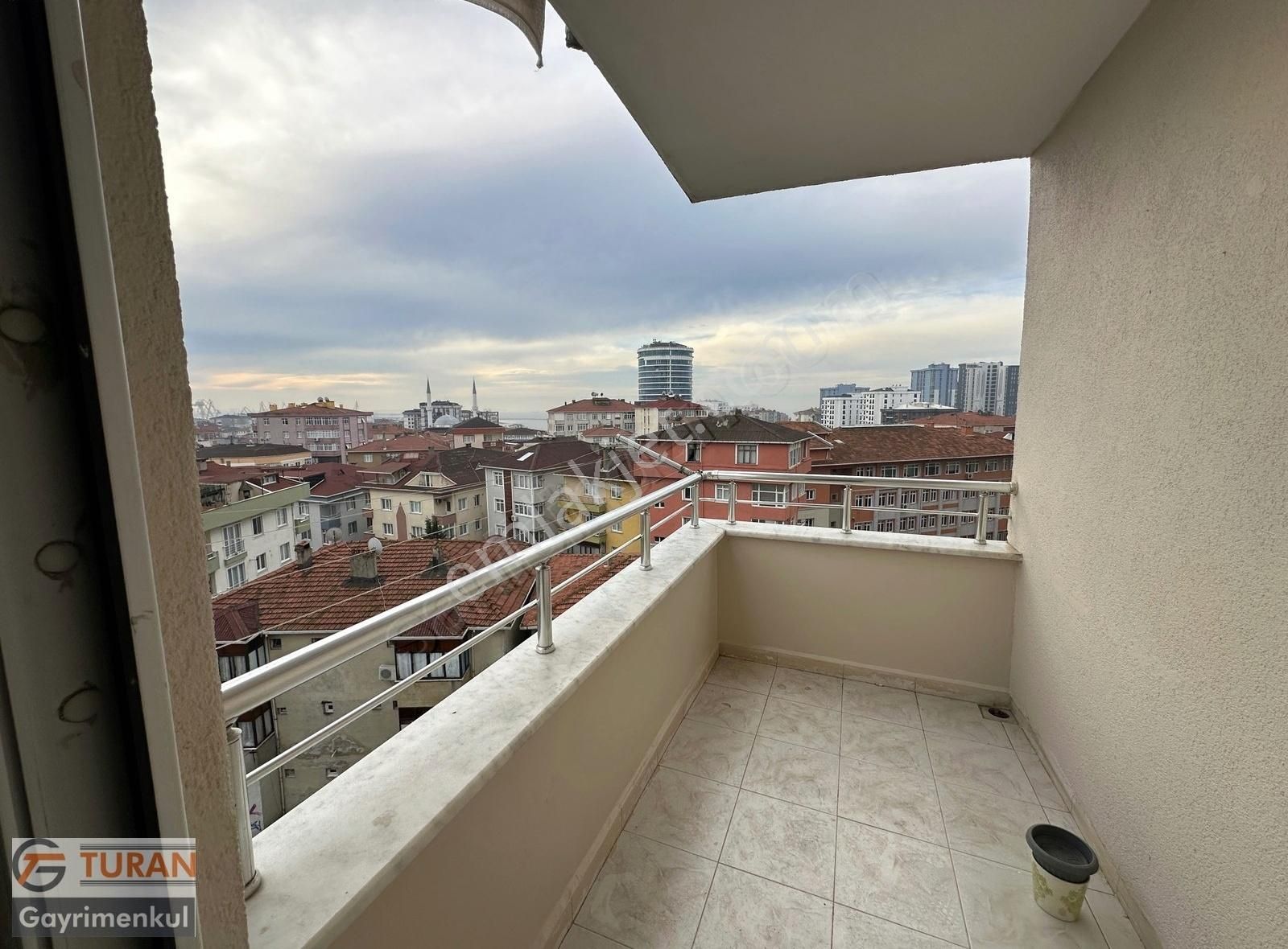 Pendik Kaynarcada 2+1 Otopark Ve Asansörlü Manzaralı Daire