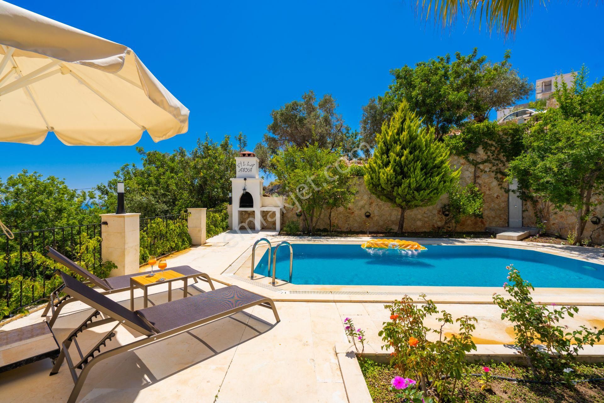 Tatil Merkezi Antalya Kaşta Kiralık Villa-villa Asya