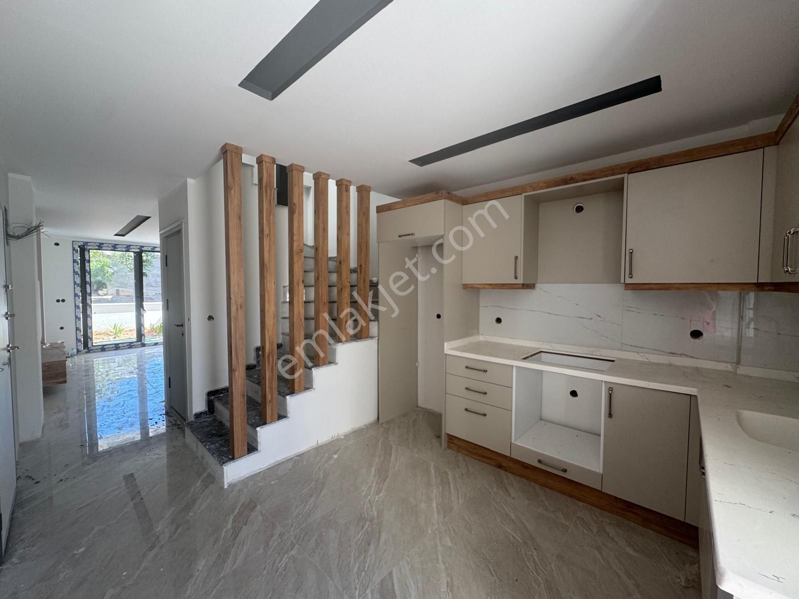 Fırsat Villa! Sıfır 2+1 Ön Cephe Ayrı Mutfak Müstakil Giriş - Görsel 11