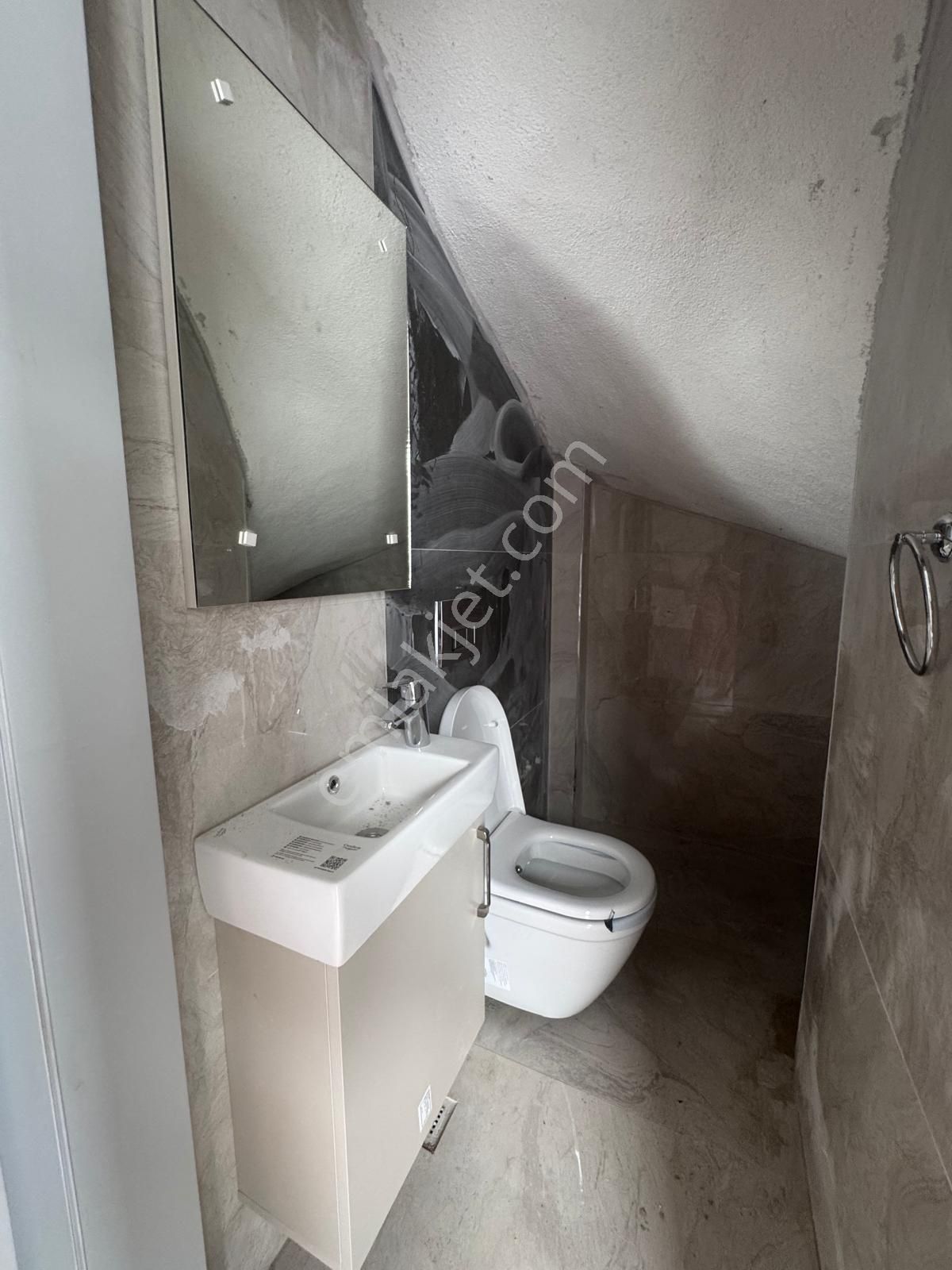 Fırsat Villa! Sıfır 2+1 Ön Cephe Ayrı Mutfak Müstakil Giriş - Görsel 16