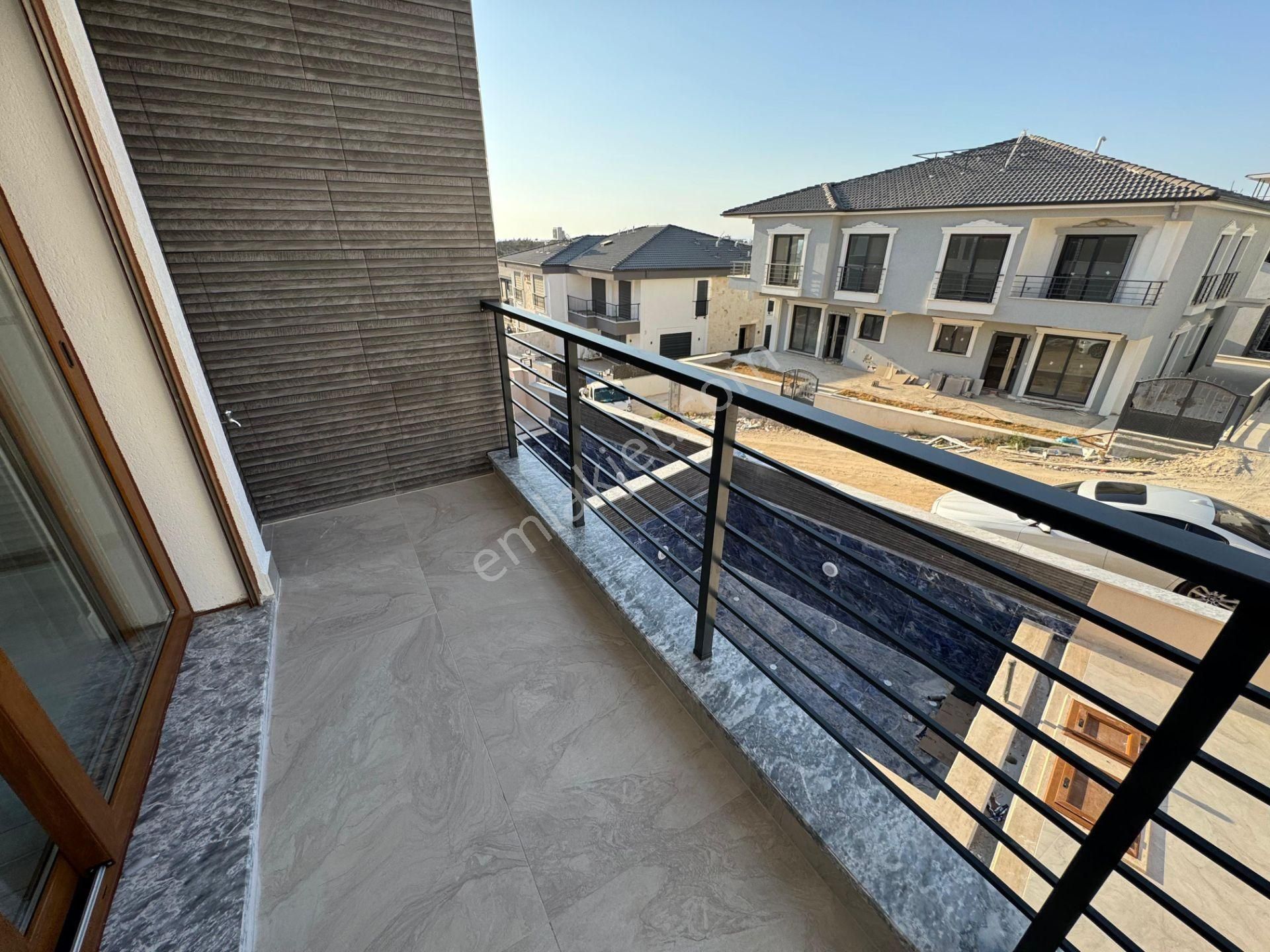 Emsalsiz, Sıfır 5+1 Lüks Trıplex Müstakil Havuzlu Villa - Görsel 6