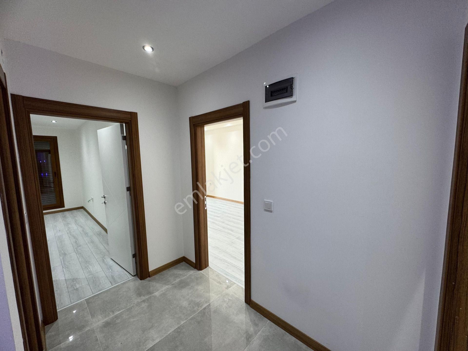 Emsalsiz, Sıfır 5+1 Lüks Trıplex Müstakil Havuzlu Villa - Görsel 9