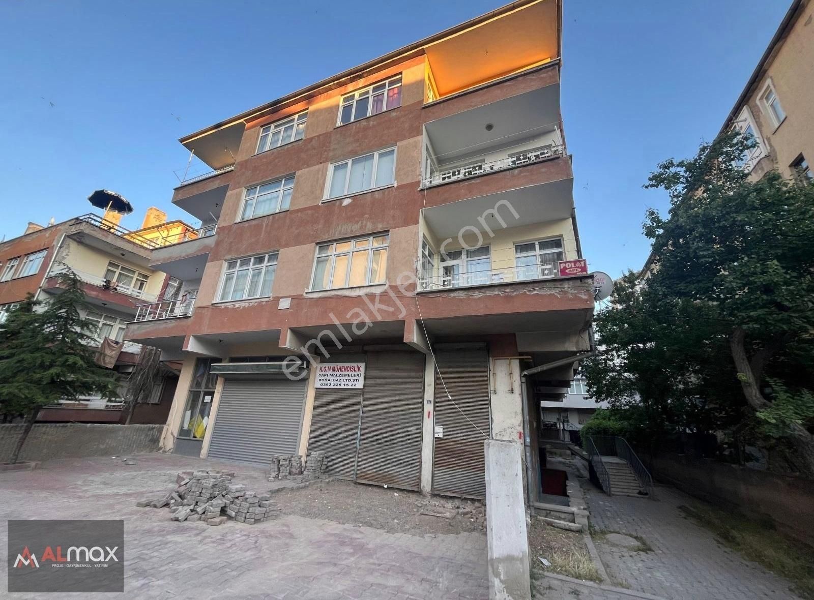 Sahabiye Mah 3+1 Dışdan Giriş Bodrum Satılık