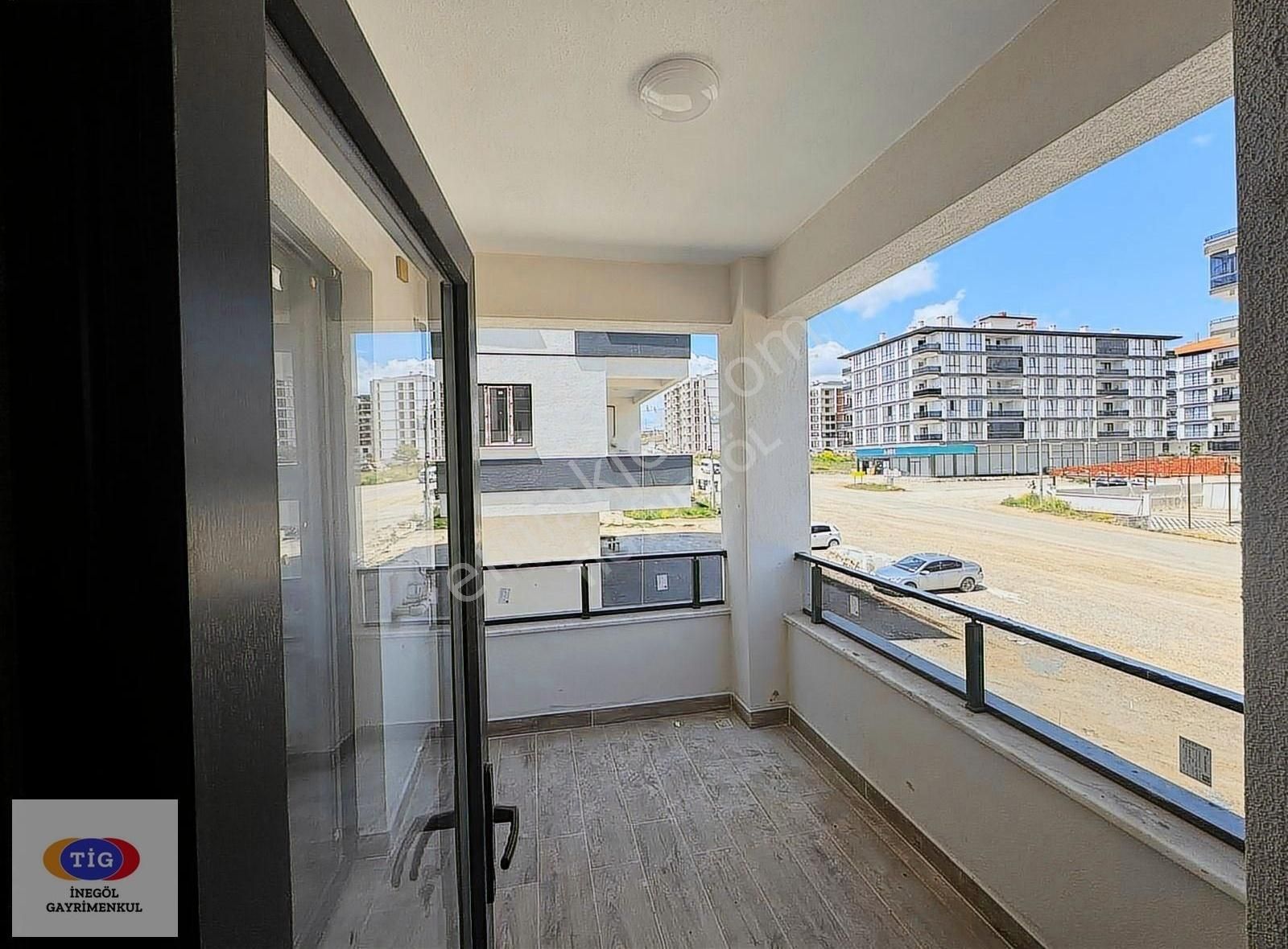 Tig İnegöl'den Karalar Mah. Yola Sıfır, Geniş 3+1 Daireler - Görsel 14