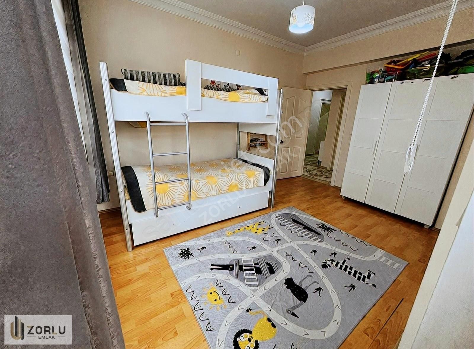 Şafak'da Caddeye Yakın Full Kredili Ara Kat Satılık 3+1 Daire