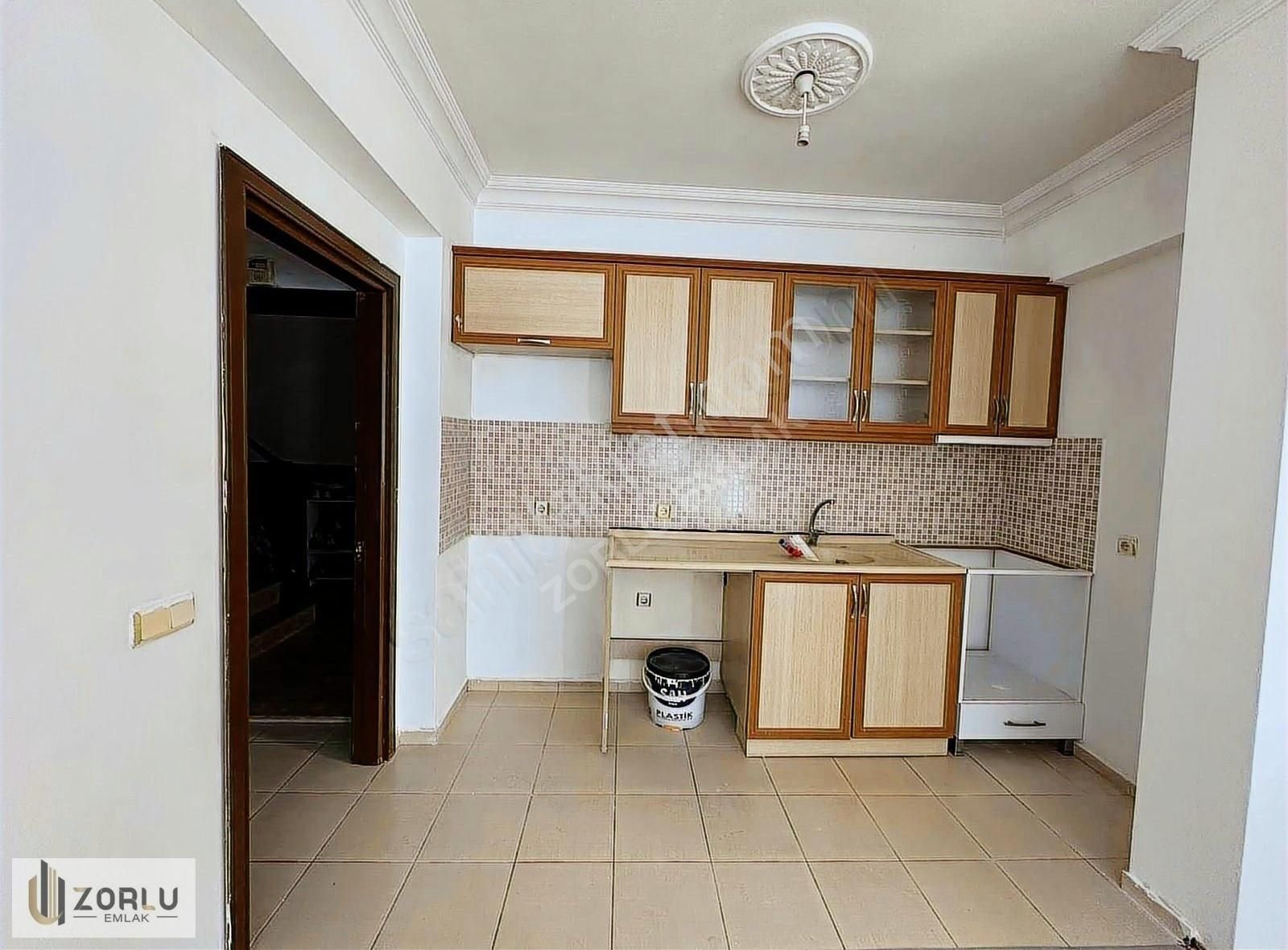 Caddeye Yakın Güney Cephe Geniş 2+1 Yatırıma Oturuma Uygun