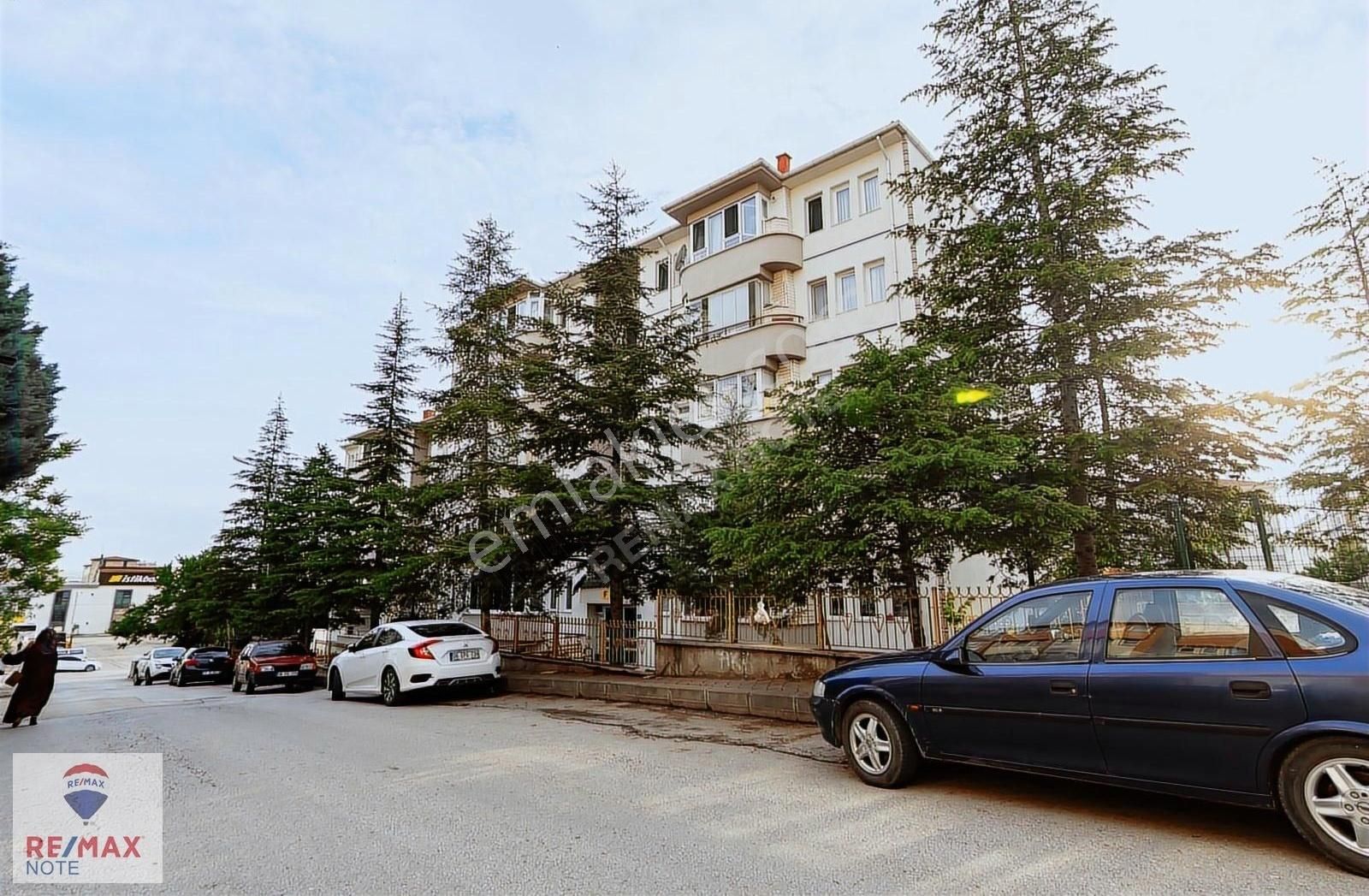 Törekent Gökçek Mah. Amaçla Birlik Sitesi 3+1 Daire
