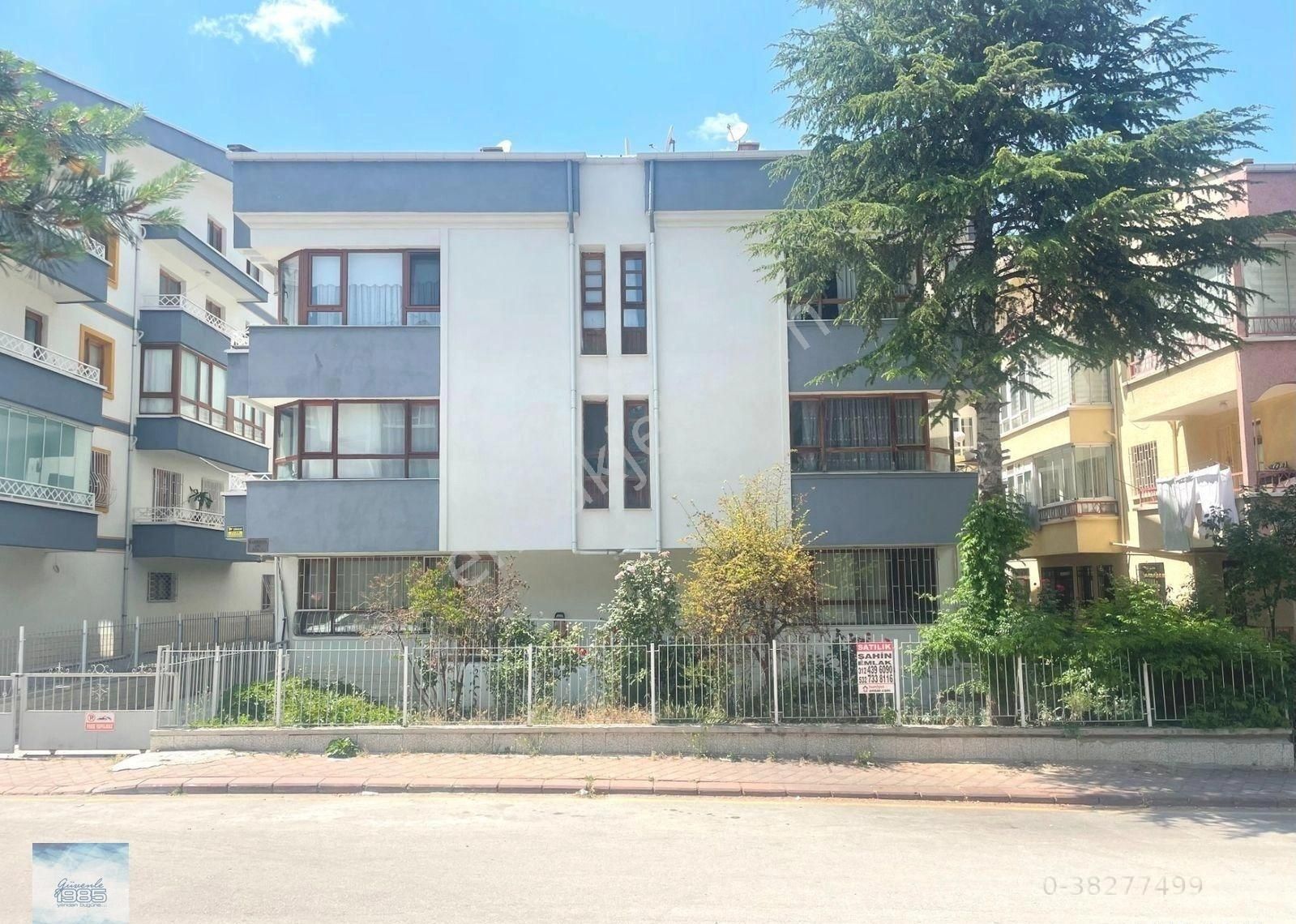 Seyran Tortum Sokak 3+1 Balkonlu Yüksek Giriş Ön Cephe