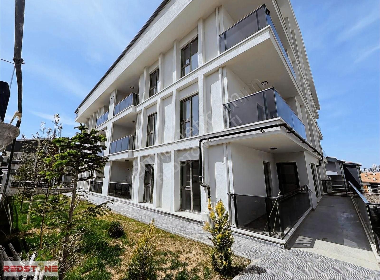 İncek Mahallesi 2+1 Dubleks Lüks Oturuma Hazır Satılık Daire