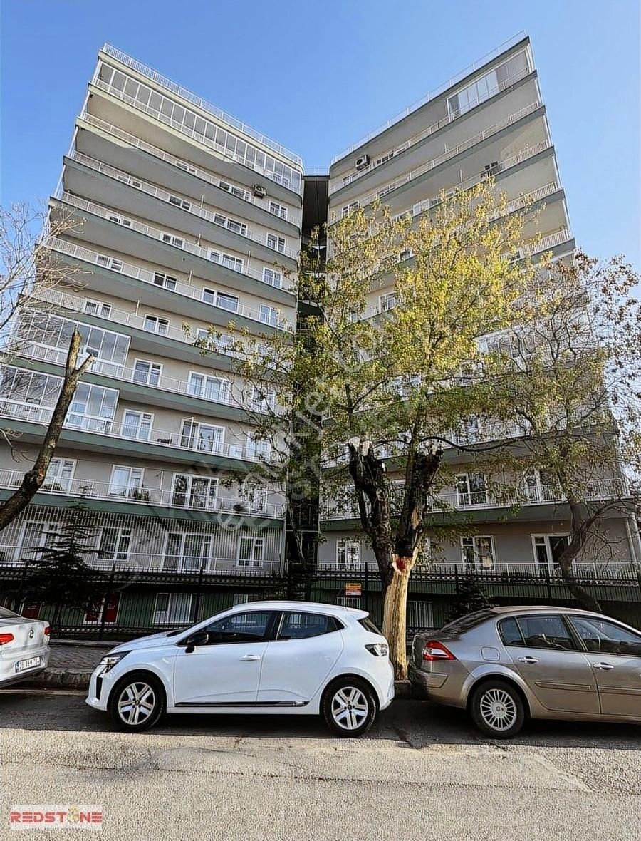 Emek Yeşiltepe Bloklarında Satılık Ful Yapılı +eşyalı Daire