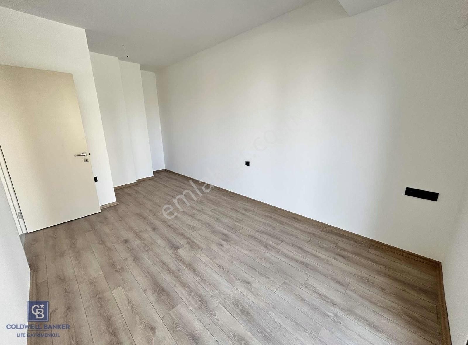 Ataşehir Gayda Vera Sitesinde Ön Cephe Kiralık 2+1 Daire - Görsel 4
