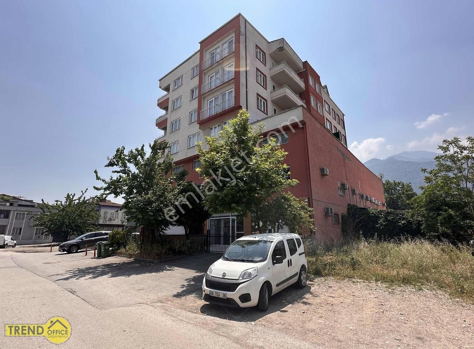 Arabayatağı Mah. 3+1 Kiralık Daire Geniş Teraslı