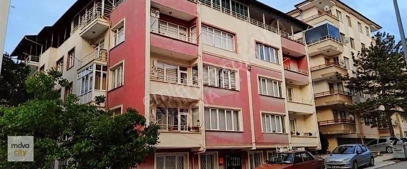 Bahçelievler İlk Okulu Yanında 2+1 Satılık Daire