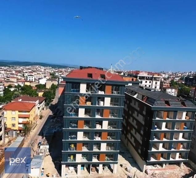Sultanbeyli M Akif Mh. Sıfır Sitede 3+1 Ebeveyn Banyolu Ara Kat