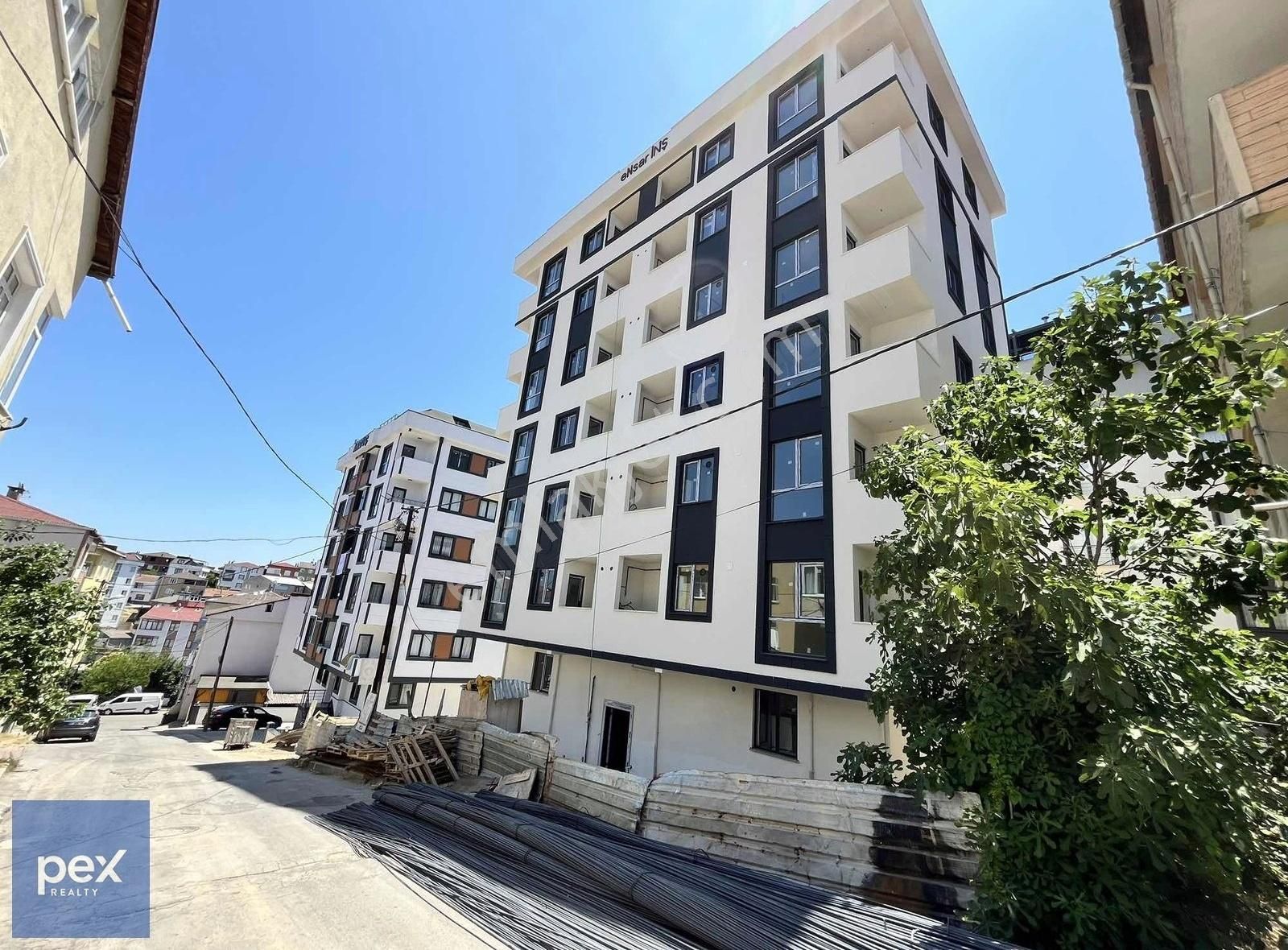 Mehmet Akif Mh. Ebeveyn Banyolu Sıfır Binada Arakat 2+1 Satılık